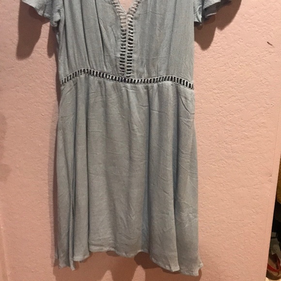 Blue flowy dress. - Picture 2 of 3